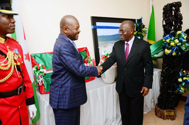 Tanzanian leader Magufuli urges Burundian exiles to go home